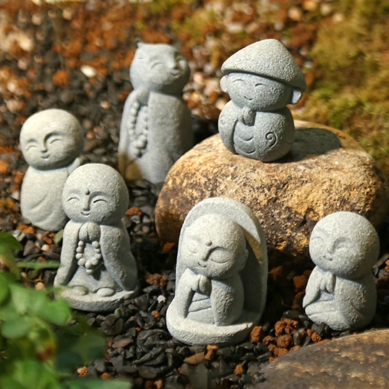 Patung Jizo Kecil yang Lucu, H - Japanese Garden Bonsai ulasan dan harga